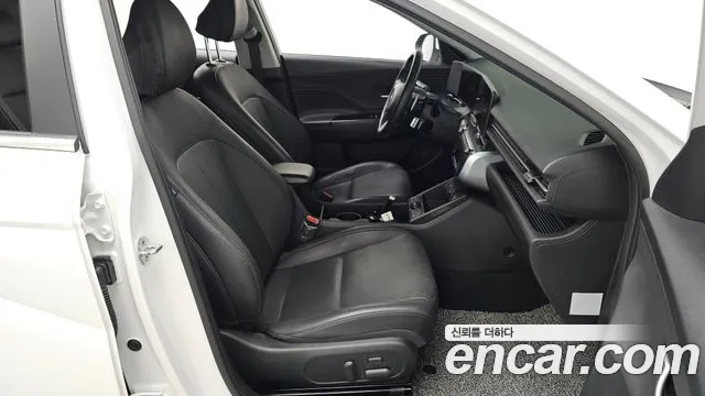 Hyundai Kona 2023 — фото 10