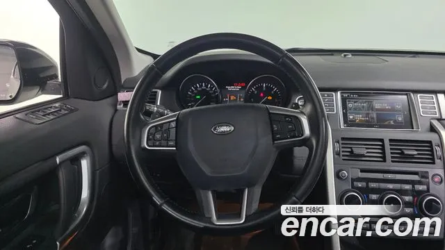 Land Rover Discovery Sport 2016 — фото 13