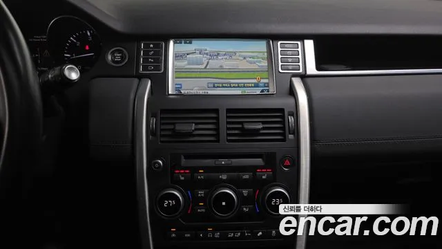 Land Rover Discovery Sport 2016 — фото 14