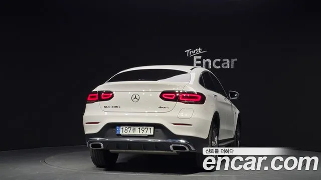 Mercedes-Benz GLC-Class 2021 — фото 4