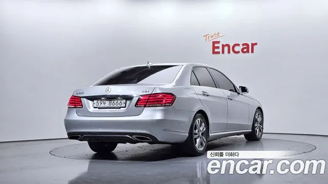 Mercedes-Benz E-Class 2014 — фото 2