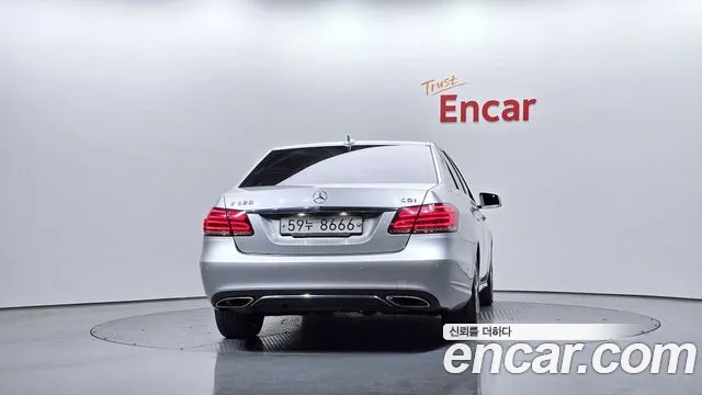 Mercedes-Benz E-Class 2014 — фото 4