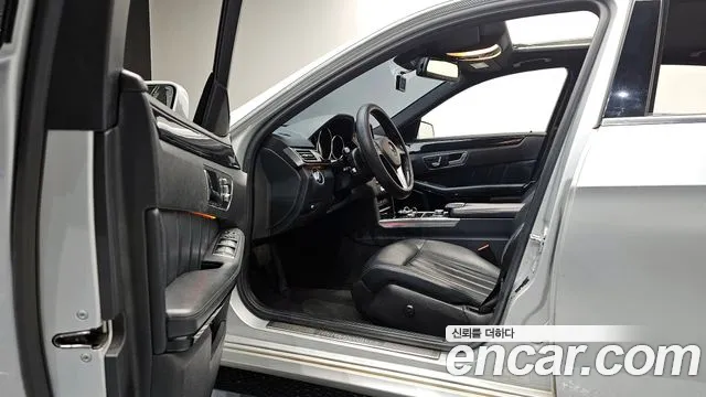 Mercedes-Benz E-Class 2014 — фото 10