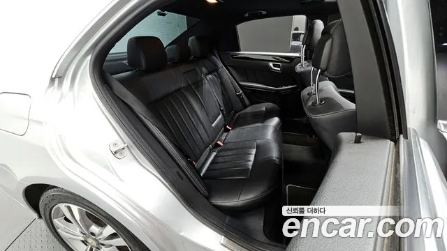 Mercedes-Benz E-Class 2014 — фото 12