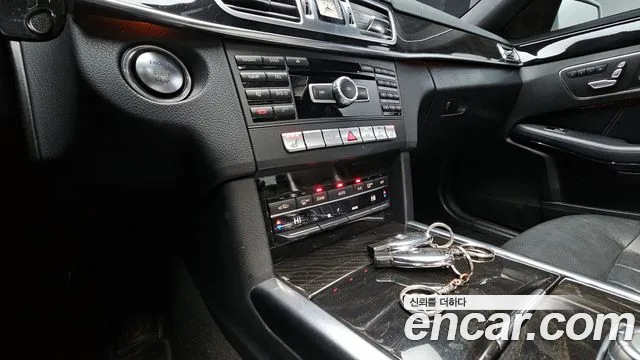 Mercedes-Benz E-Class 2014 — фото 15