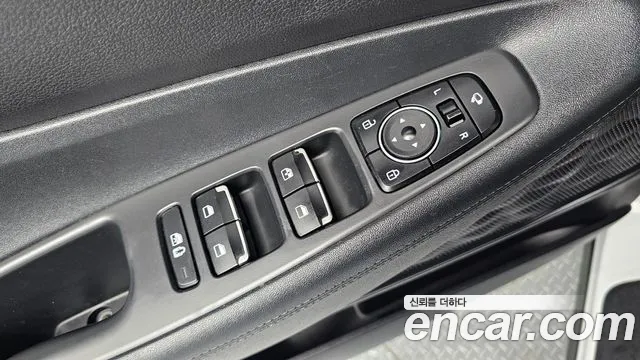 Hyundai Santafe 2021 — фото 13