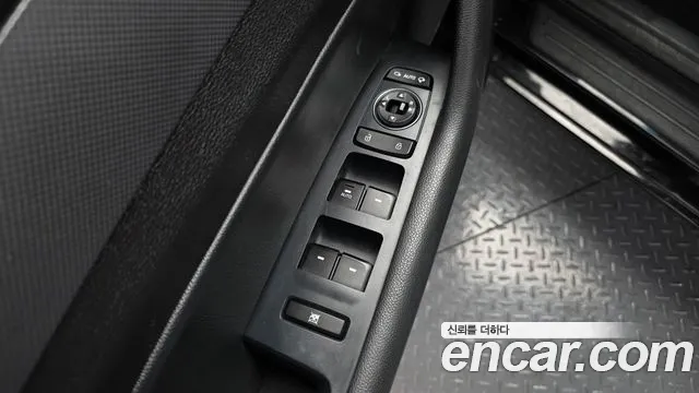 Hyundai Sonata 2017 — фото 17