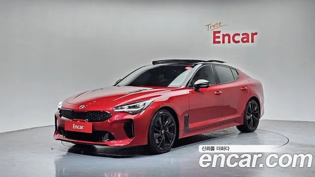 Kia Stinger 2021 — фото 1