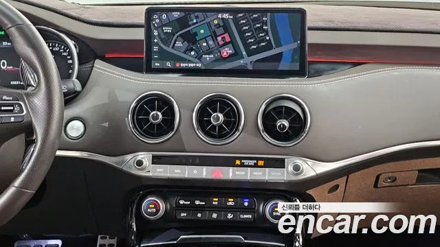 Kia Stinger 2021 — фото 19