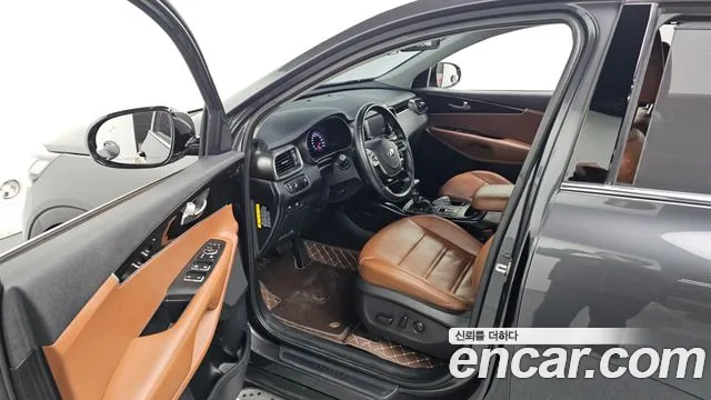 Kia Sorento 2018 — фото 10