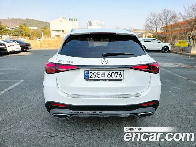 Mercedes-Benz GLC-Class 2023 — фото 4