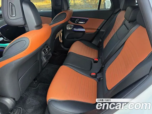 Mercedes-Benz GLC-Class 2023 — фото 11