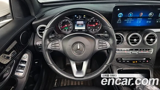 Mercedes-Benz GLC-Class 2017 — фото 13