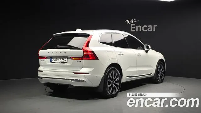 Volvo XC60 2025 — фото 2