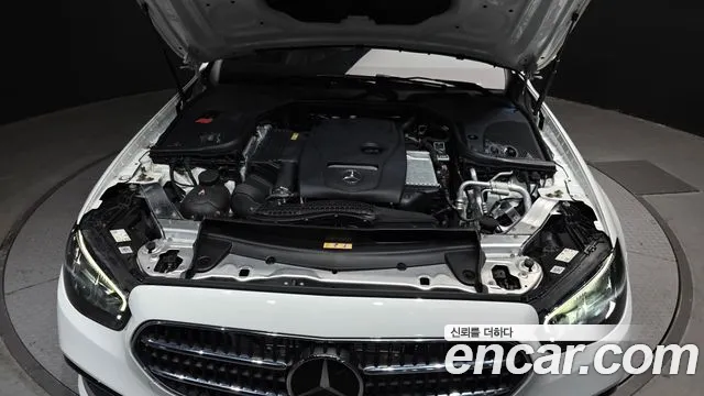 Mercedes-Benz E-Class 2021 — фото 6