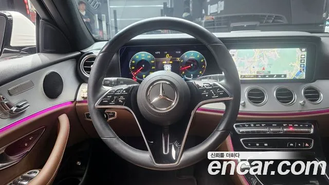 Mercedes-Benz E-Class 2021 — фото 14