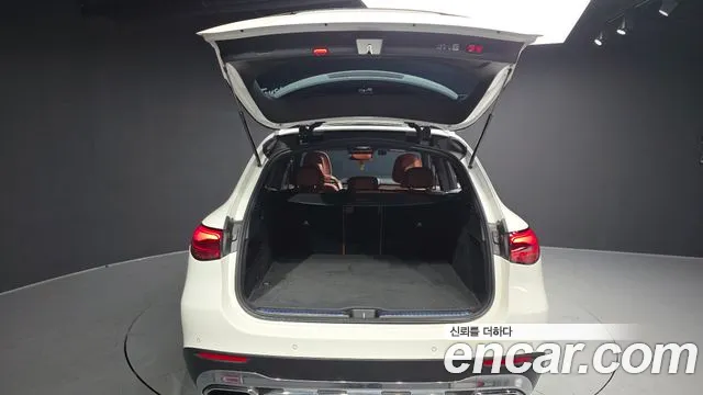 Mercedes-Benz GLC-Class 2025 — фото 20