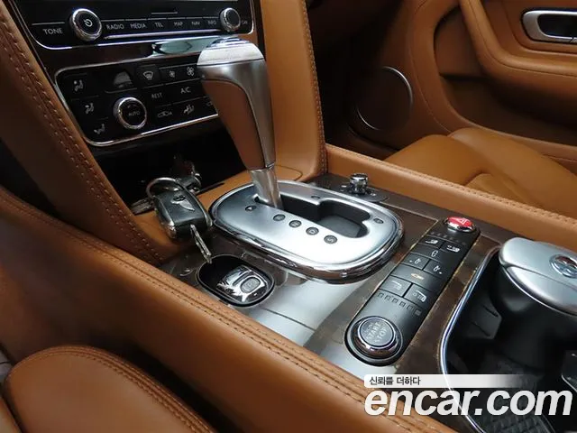 Bentley Continental 2014 — фото 11