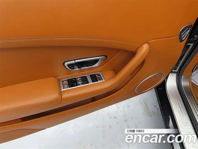 Bentley Continental 2014 — фото 13