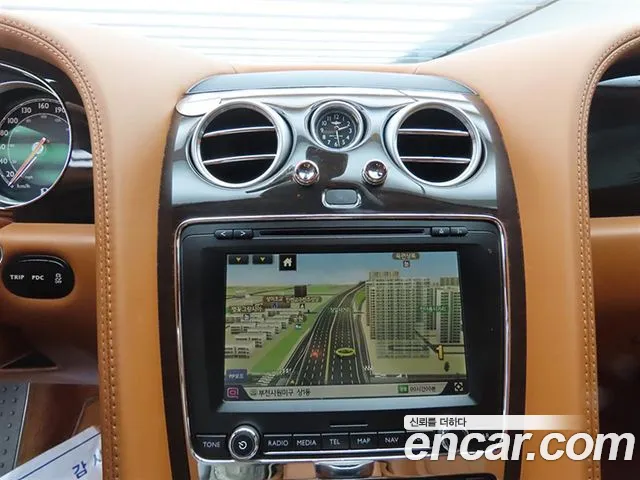 Bentley Continental 2014 — фото 17