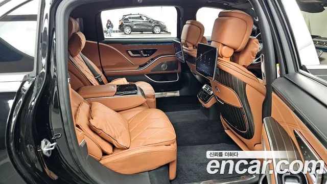 Mercedes-Benz S-Class 2023 — фото 12