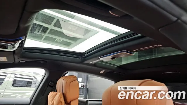 Mercedes-Benz S-Class 2023 — фото 19