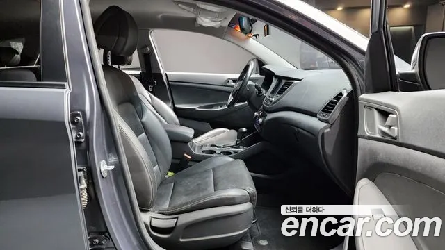 Hyundai Tucson 2018 — фото 10