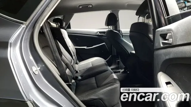 Hyundai Tucson 2018 — фото 12