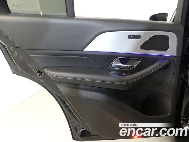 Mercedes-Benz GLE-Class 2019 — фото 17