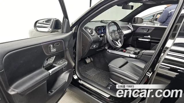 Mercedes-Benz GLB-Class 2021 — фото 10