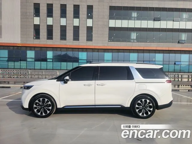 Kia Canival 2021 — фото 14