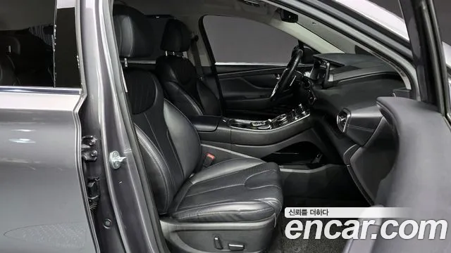 Hyundai Santafe 2021 — фото 10