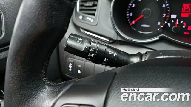 Kia K7 2011 — фото 17