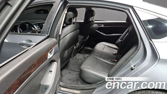 Hyundai Genesis 2015 — фото 19
