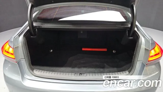 Hyundai Genesis 2015 — фото 20
