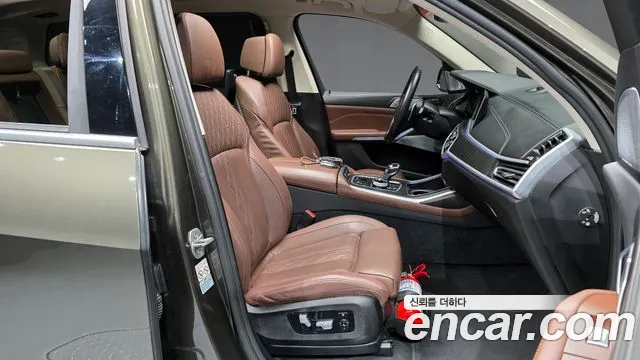 BMW X7 2022 — фото 11