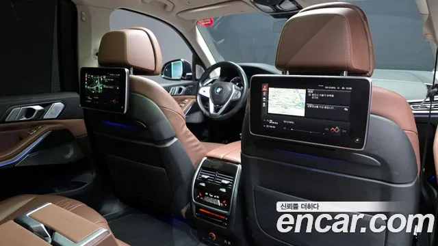 BMW X7 2022 — фото 17