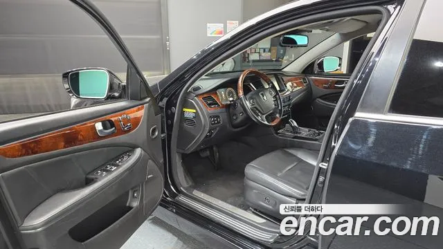 Hyundai Equus 2015 — фото 10