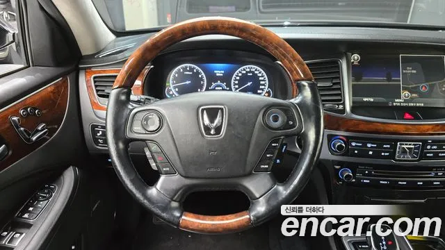 Hyundai Equus 2015 — фото 13
