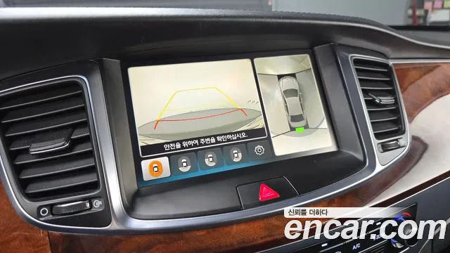 Hyundai Equus 2015 — фото 15