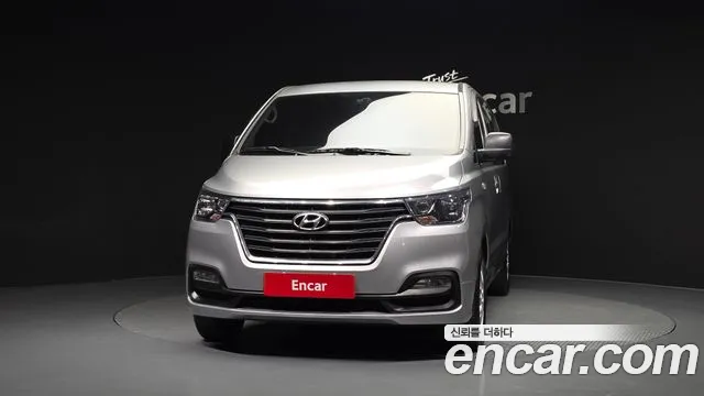Hyundai Starex 2019 — фото 3