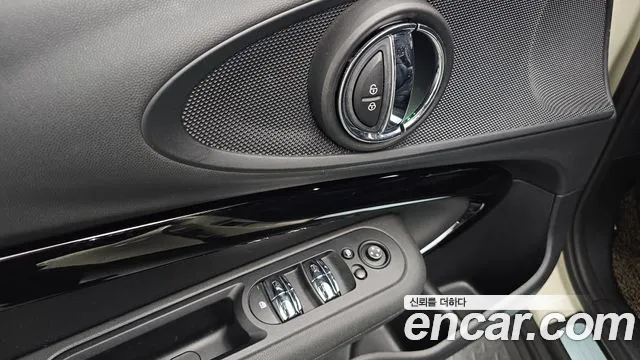 Mini Clubman 2021 — фото 17