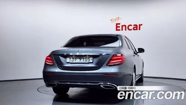 Mercedes-Benz E-Class 2018 — фото 4