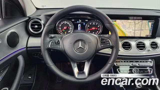 Mercedes-Benz E-Class 2018 — фото 13