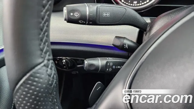 Mercedes-Benz E-Class 2018 — фото 14