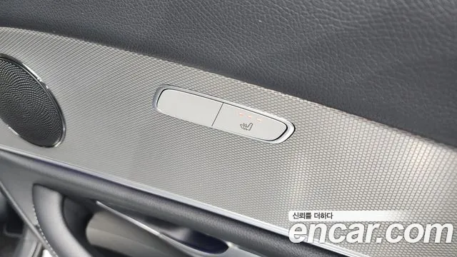 Mercedes-Benz E-Class 2018 — фото 18