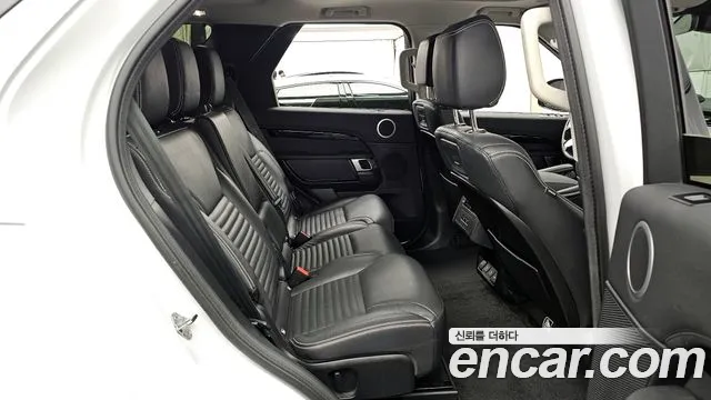 Land Rover Discovery 2022 — фото 12