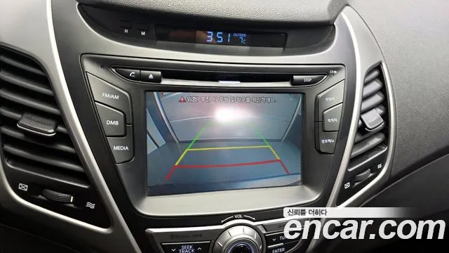 Hyundai AVANTE 2014 — фото 15