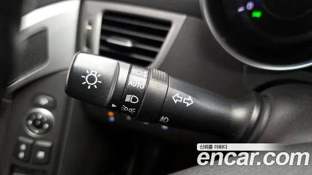 Hyundai AVANTE 2014 — фото 16