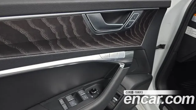 Audi A6 2023 — фото 18